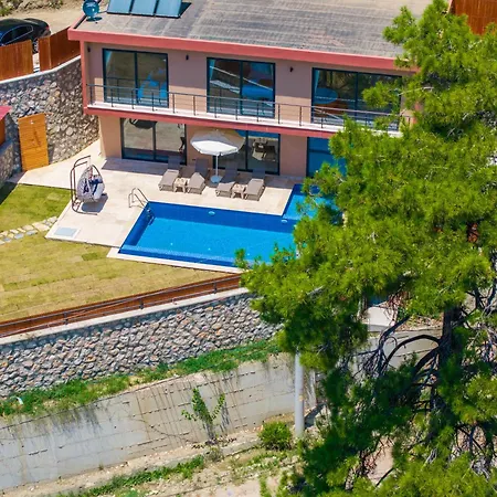 Turalya - Islamlar With A Pool