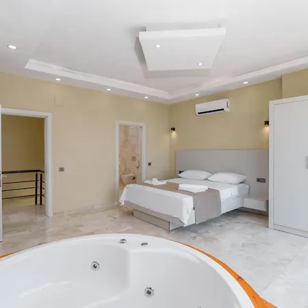 וילה Turalya - Islamlar With A Pool קס